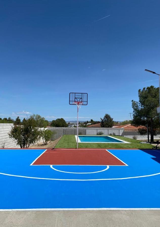 Casa Con Piscina, Villa Alarilla Fuentidueña de Tajo Kültér fotó