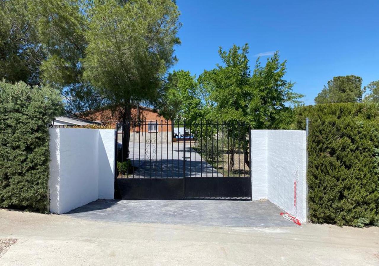 Casa Con Piscina, Villa Alarilla Fuentidueña de Tajo Kültér fotó